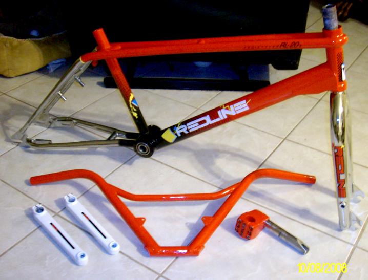 http://www.knt2000scustoms.com/vintage/JayHuberRL20IICalRed002.jpg